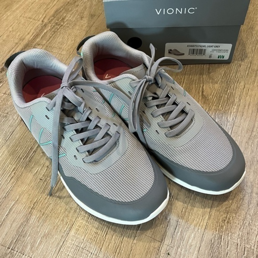 NWT Vionic Audie Comfort Walking Sneakers 8W Light Grey